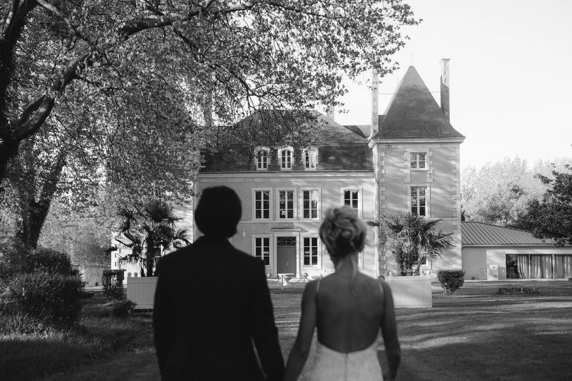 Luxury château wedding photography in France by Janis Ratnieks
