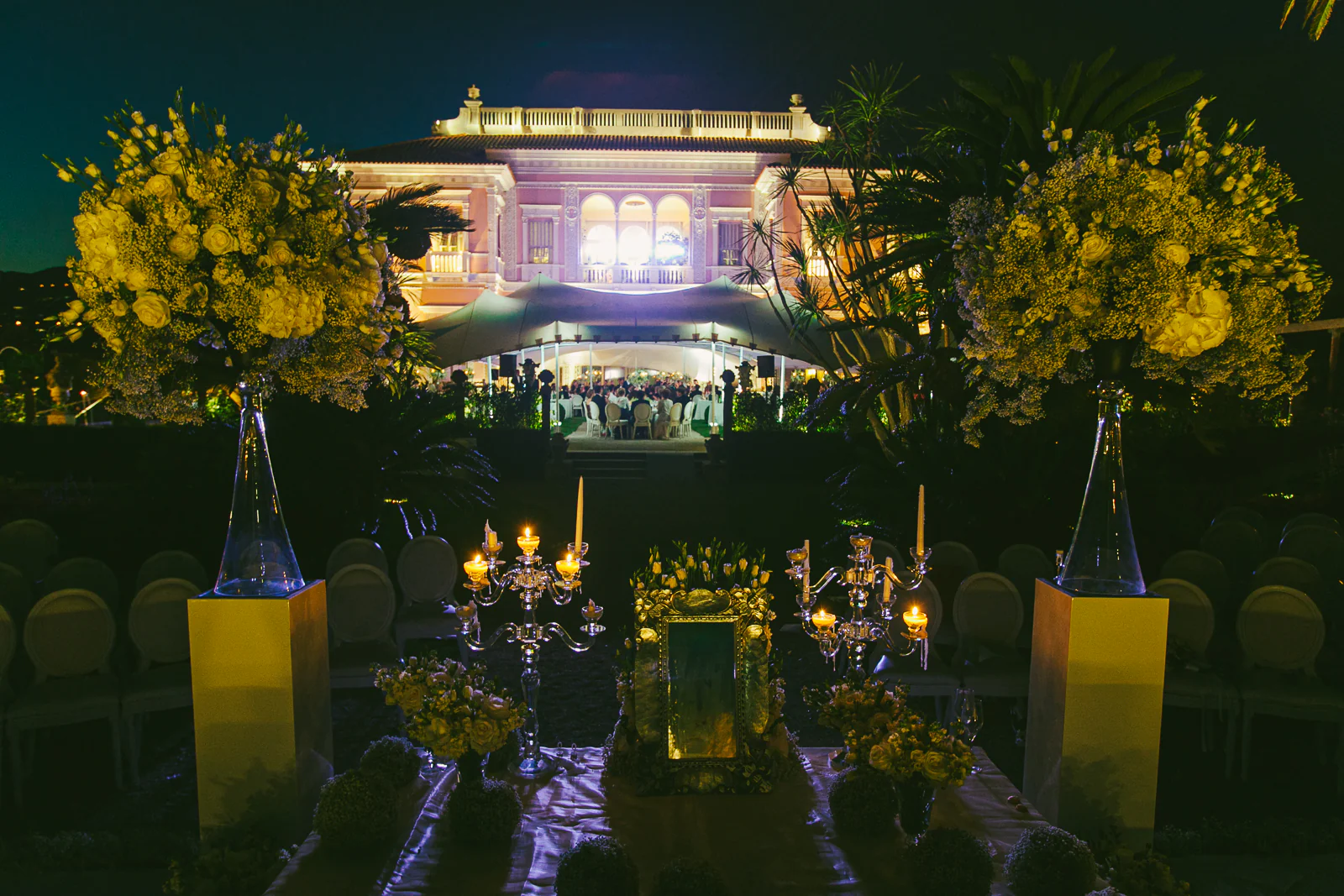 Real wedding photographed at Villa Ephrussi de Rothschild on Saint-Jean-Cap-Ferrat