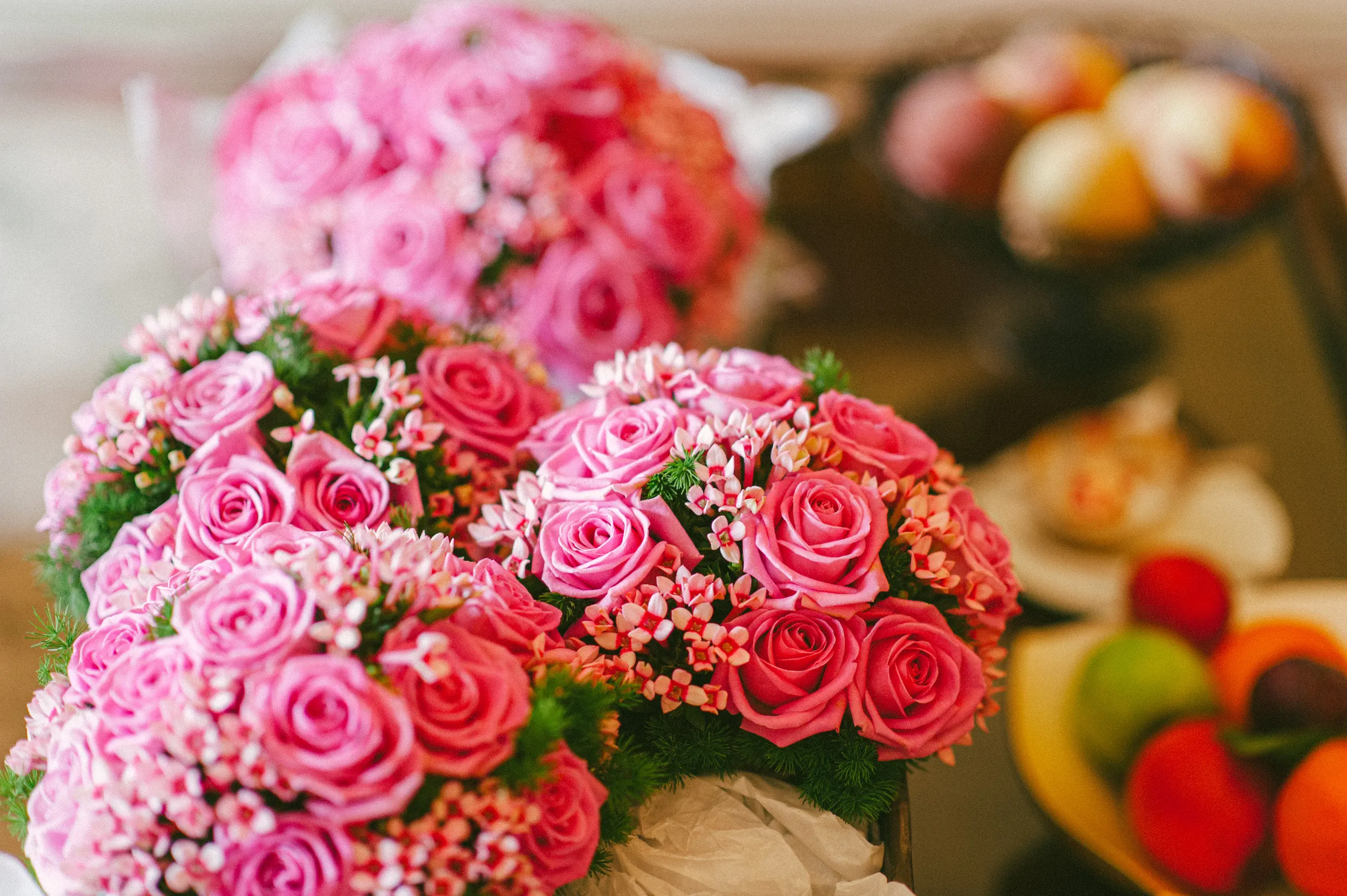 Pink wedding bouquets at Mandarin Oriental
