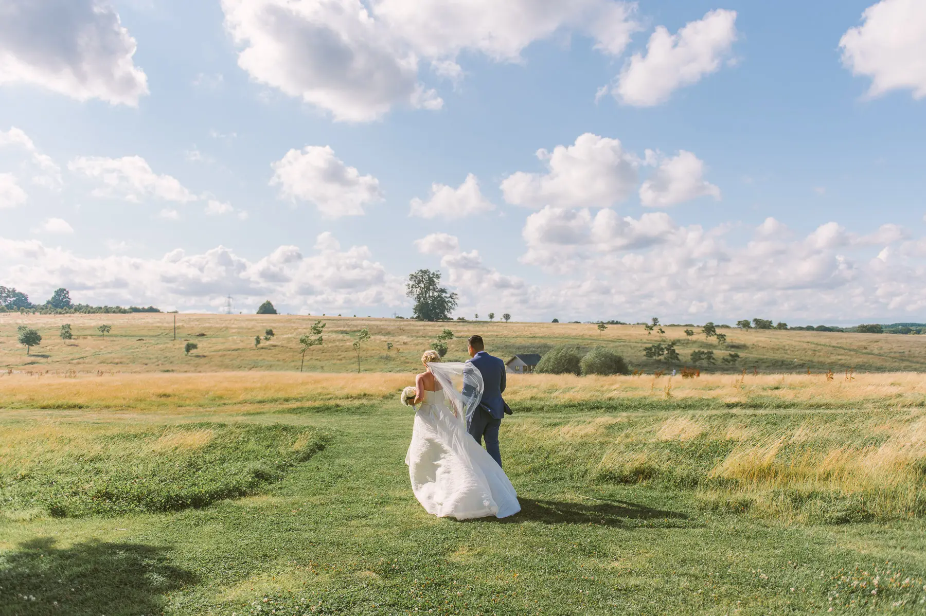 UK wedding photographer for elegant weddings across England, Scotland and the United Kingdom
